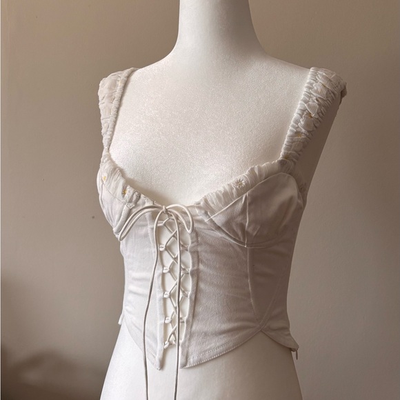 For Love And Lemons White Cotton Corset Blouse with Daisy Embroidery - Picture 3 of 7
